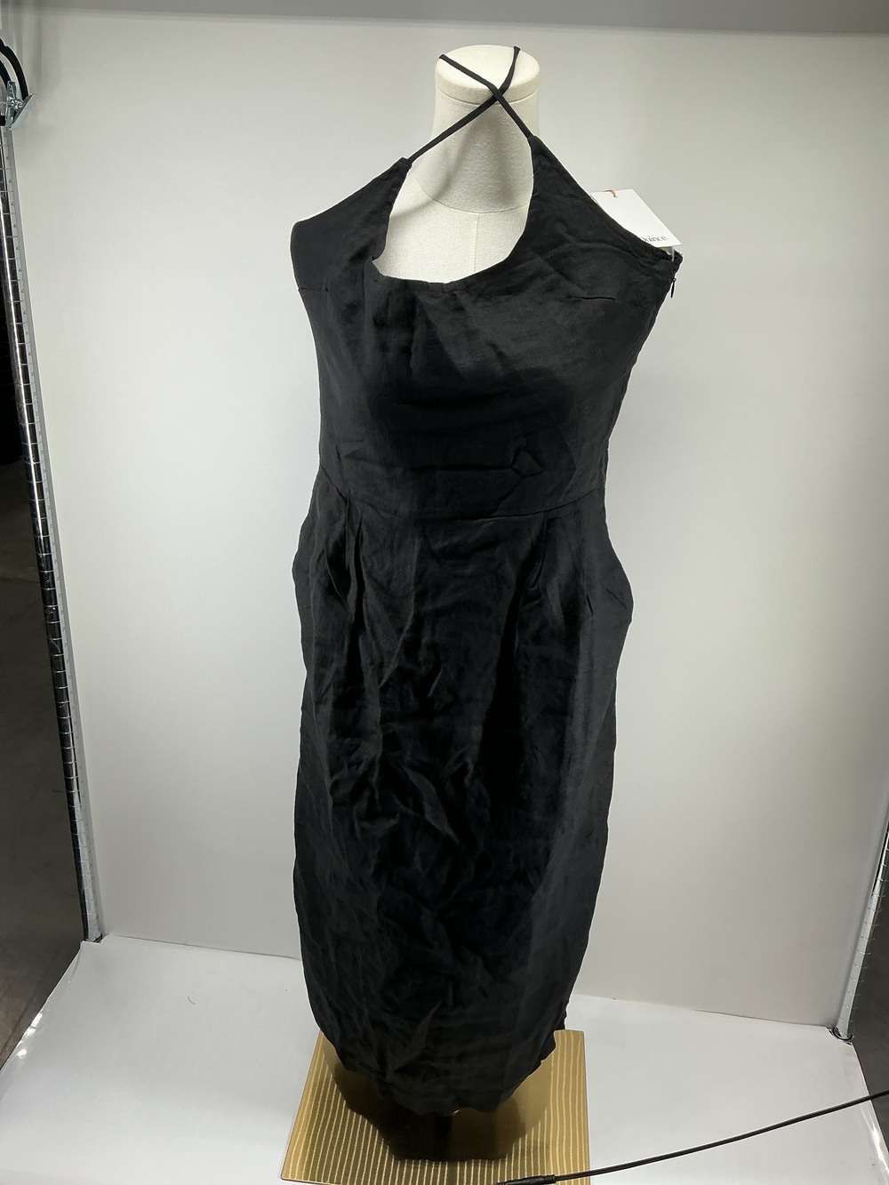 100% European Linen Scoop Neck Midi Dress
